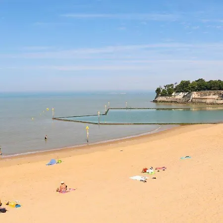 Le Petit Boyard - Piscine, Famille Et Appartamento