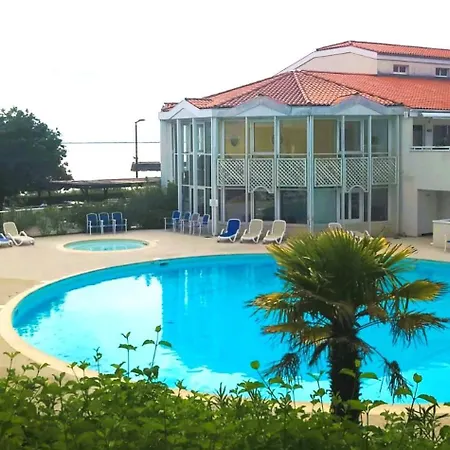 Le Petit Boyard - Piscine, Famille Et
